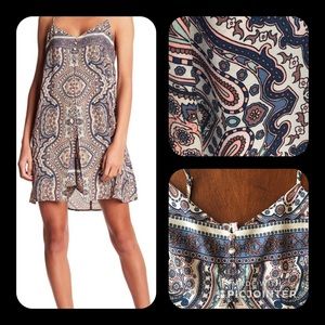 BCBGMaxazria paisley romper size Xsmall